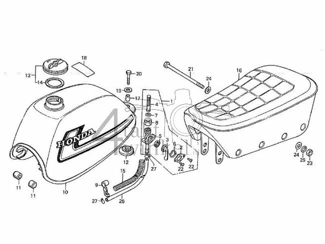 F8 - Benzinetank - Zadel